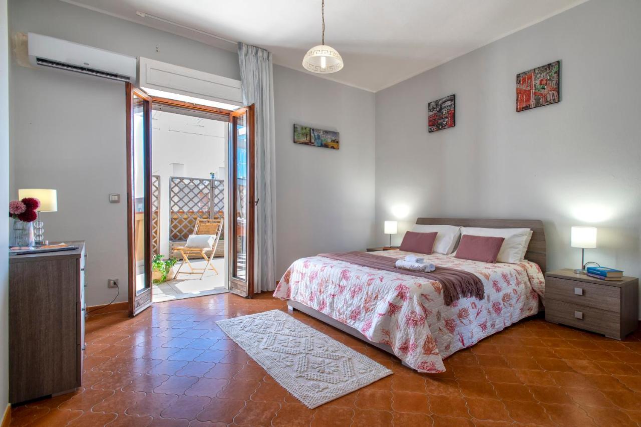 Lungomare Garibaldi - Attico A Due Passi Dal Mare Apartamento Alghero Exterior foto